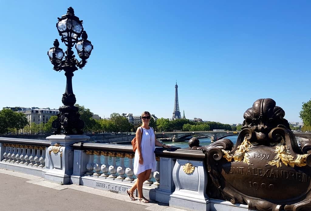 Le Pont Alexandre III and the Eiffel Tower in the background