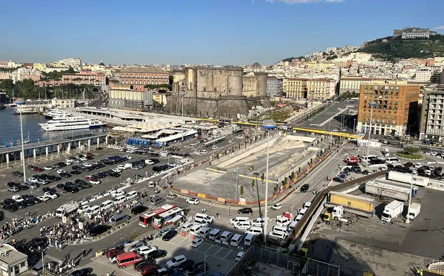 Naples cruise port - Molo Beverello