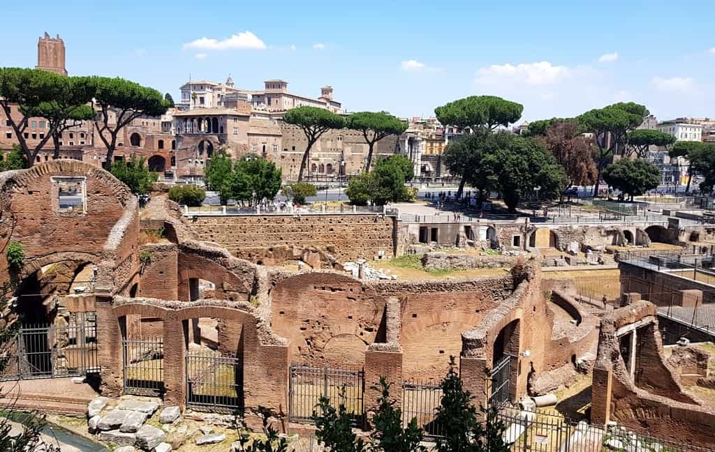 Roman Forum, the view from the street