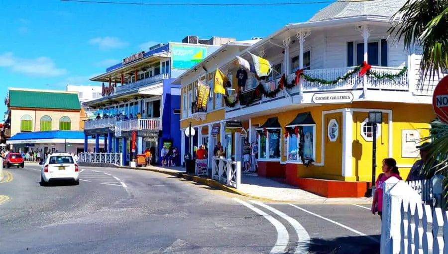 Grand Cayman - George Town, Harbour Drive