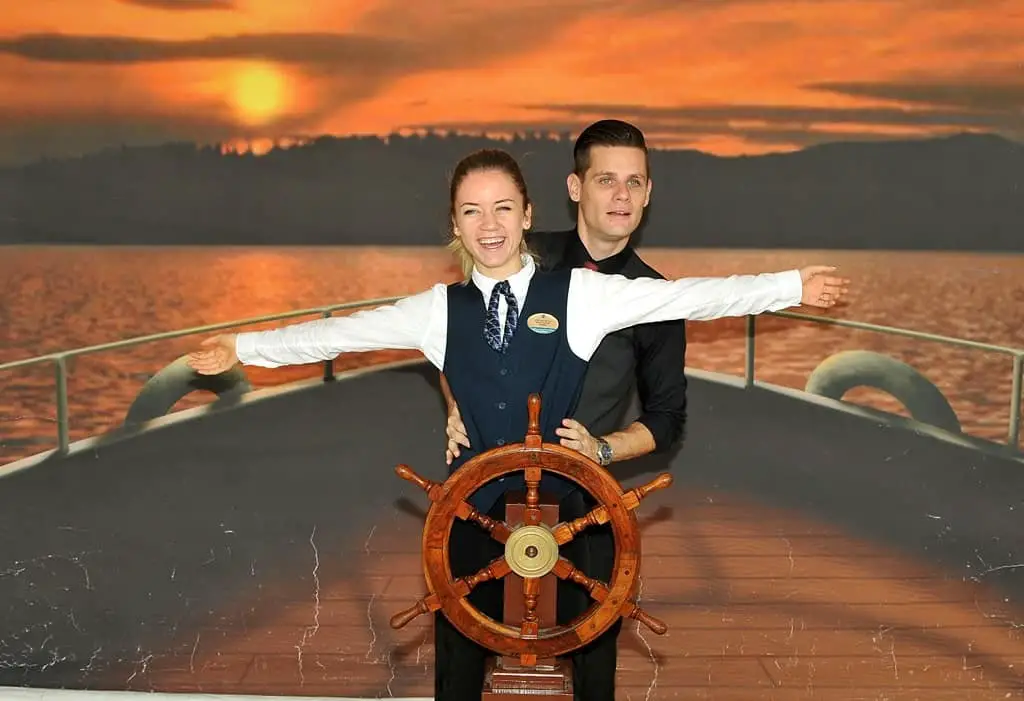 Cruise ship crew members in love