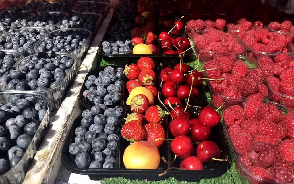 Market Square in Helsinki - Fresh fruit