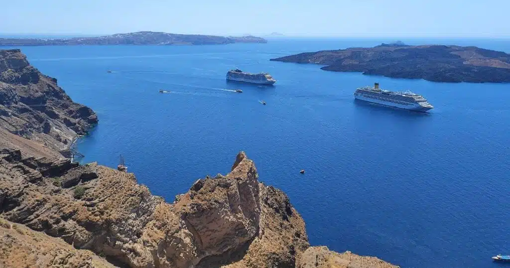 Santorini port