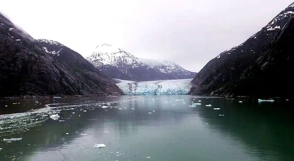 Mendenhall Lake Canoeing in the port of Juneau