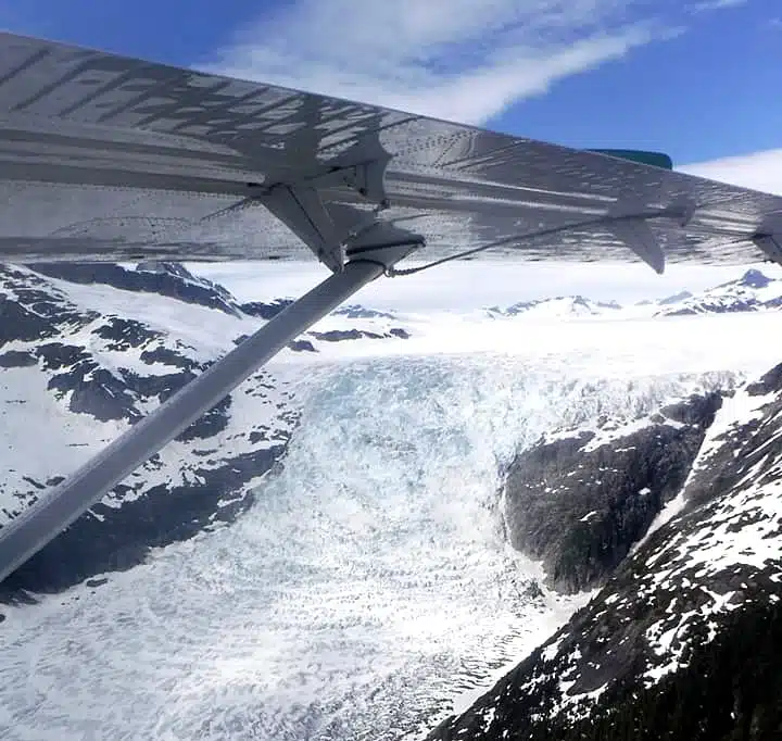 Seaplane ride over the glaciers in Alaska