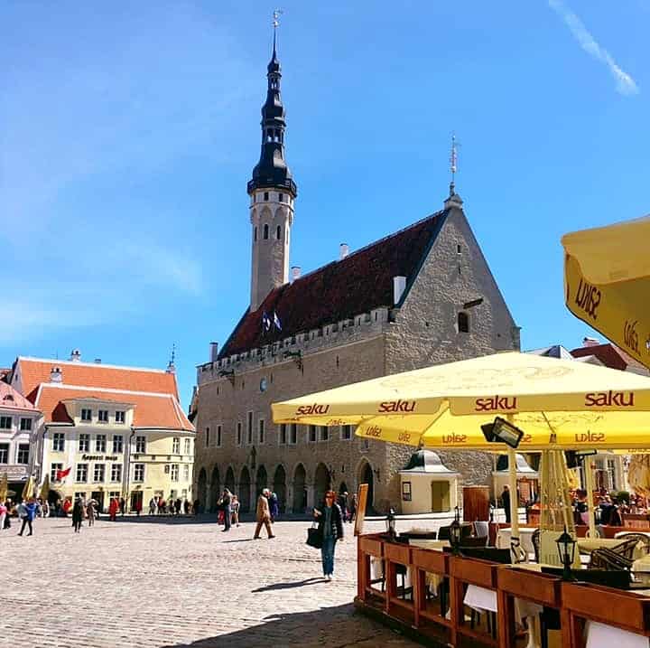 Tallinn Town Hall (Raekoda) and the view of Raekoja Plats