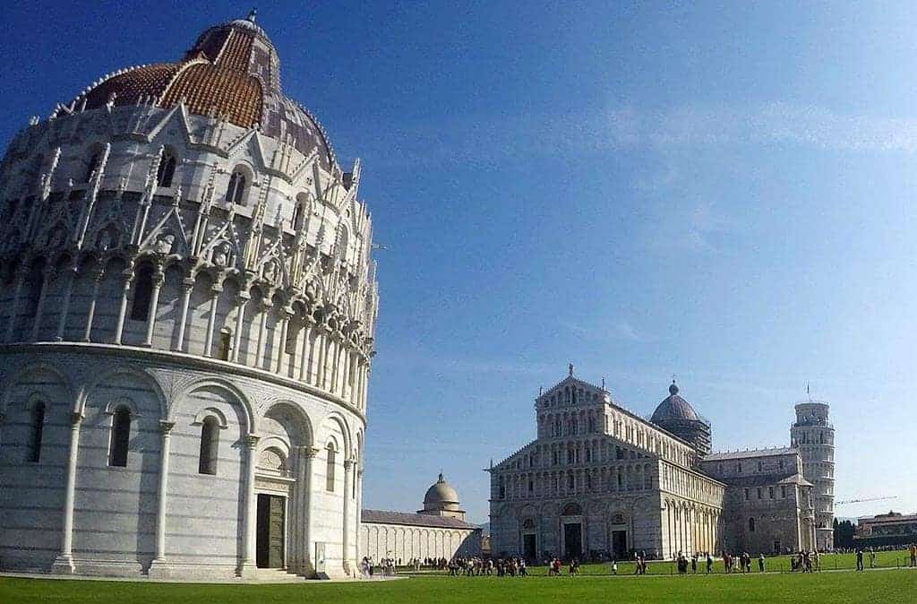 Field of Miracles - The Baptistery, Pisa Cathedral and The Leaning Tower of Pisa