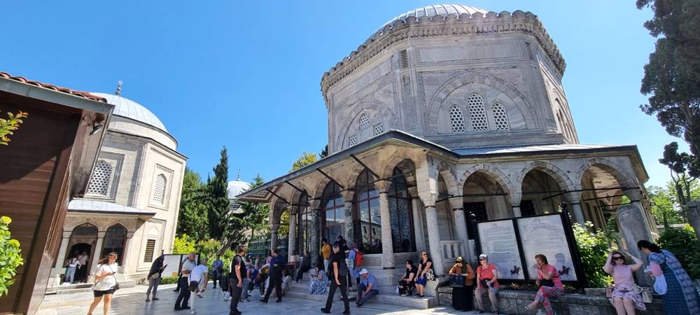 Mausoleums of Suleiman the Magnificent and his wife Hurrem Sultan, Suleymaniye Mosque