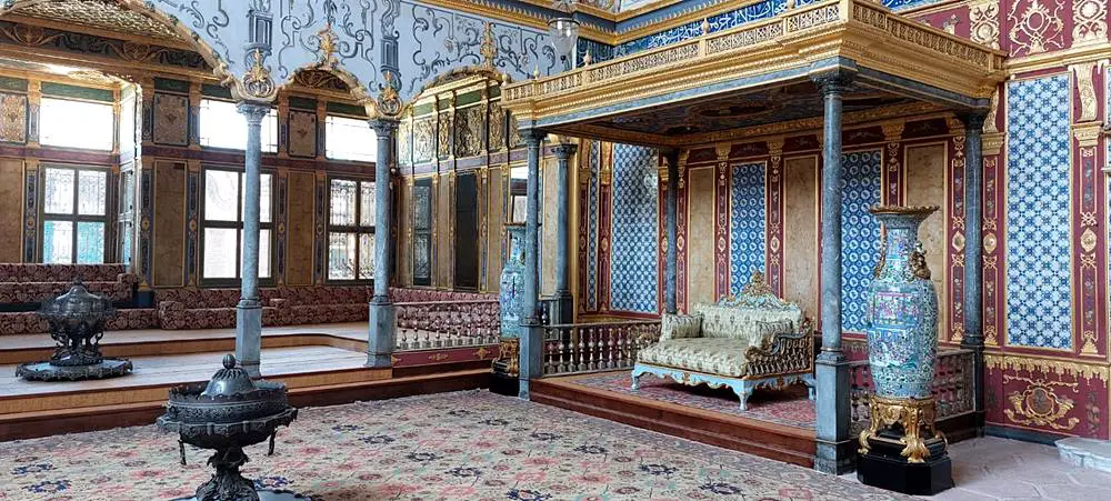 Topkapi Palace inside