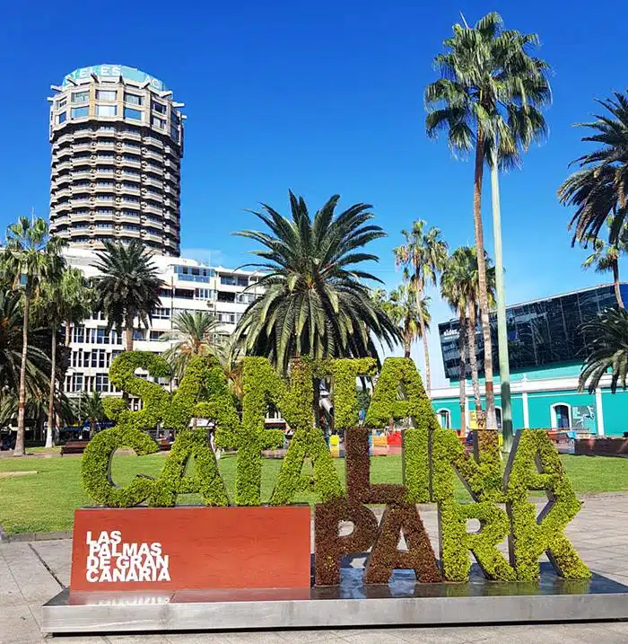 Santa Catalina park, Las Palmas port