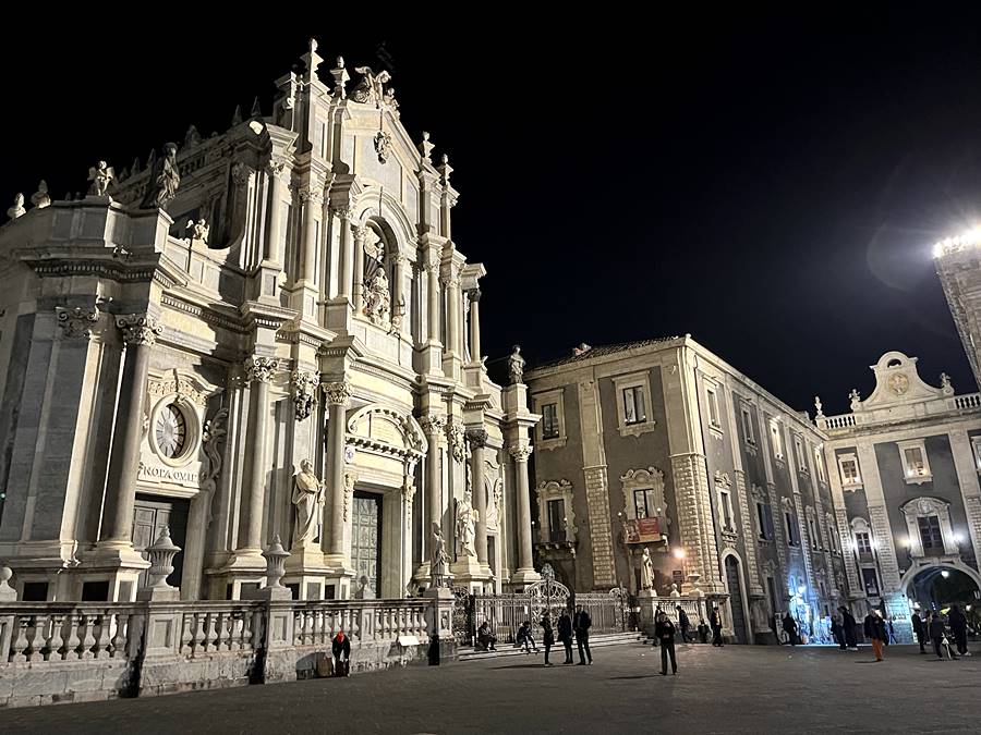 Catania Cathedral (Duomo di Catania) at night
