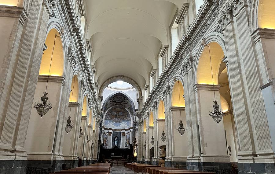 Duomo di Catania interior