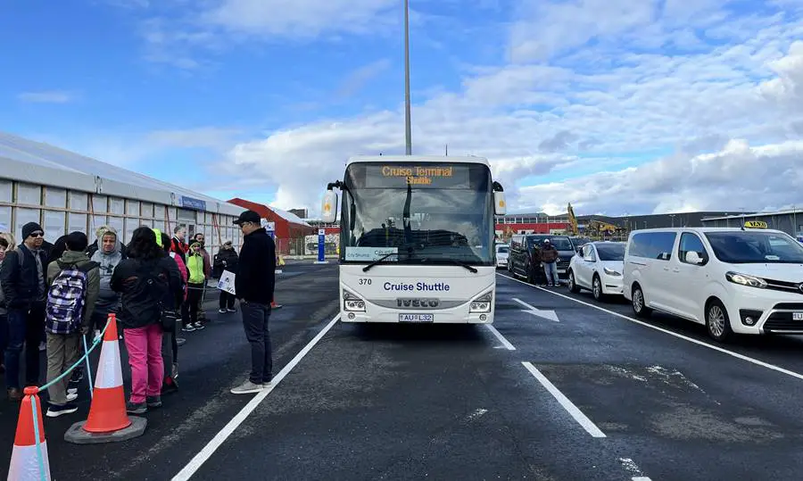 Reykjavik cruise port - Skarfabakki shuttle bus