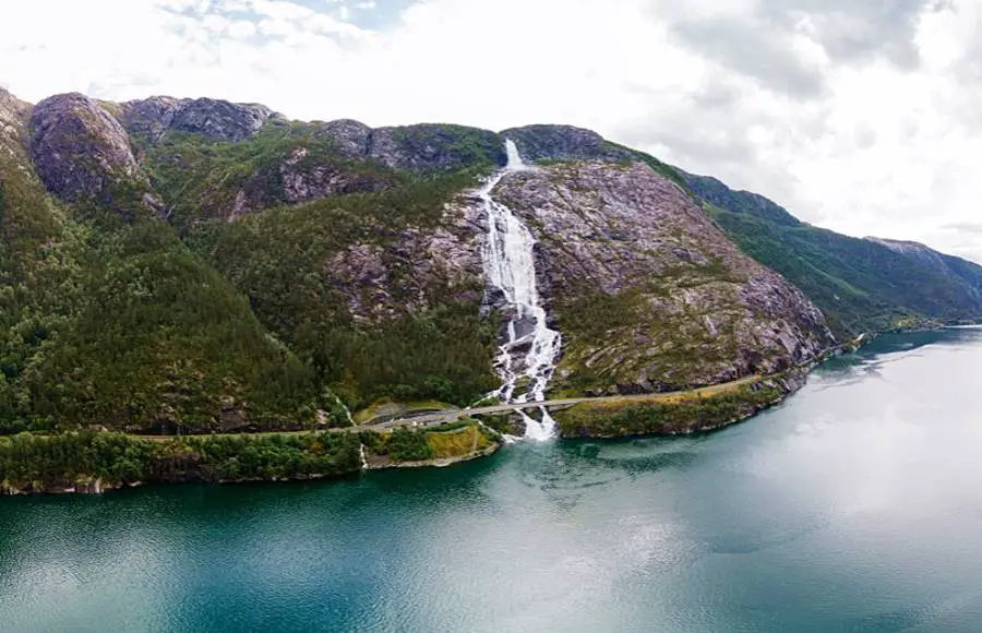 Haugesund - Åkrafjord and the Langfoss waterfall