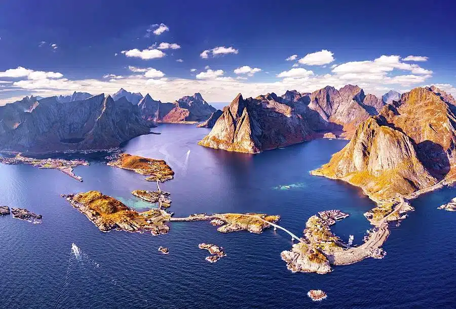 Leknes - Lofoten Islands