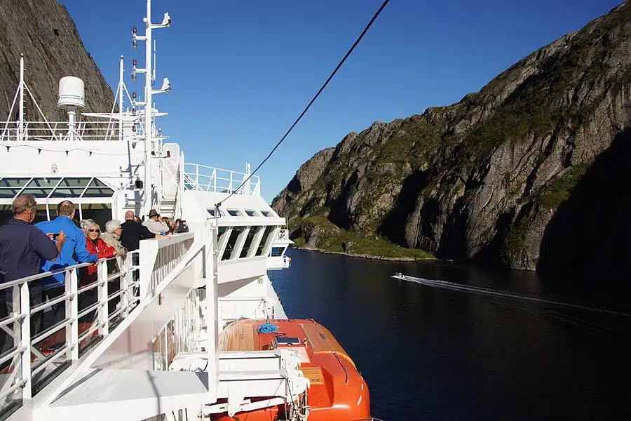 Svolvaer - Trollfjord cruise