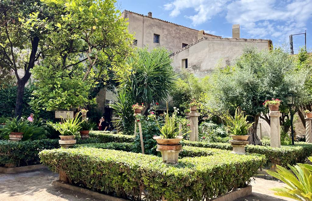 Arab Baths garden