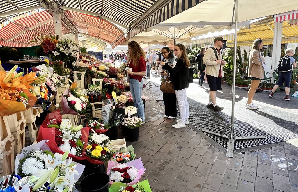 Cours Saleya