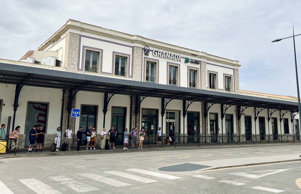 Granada Train Station