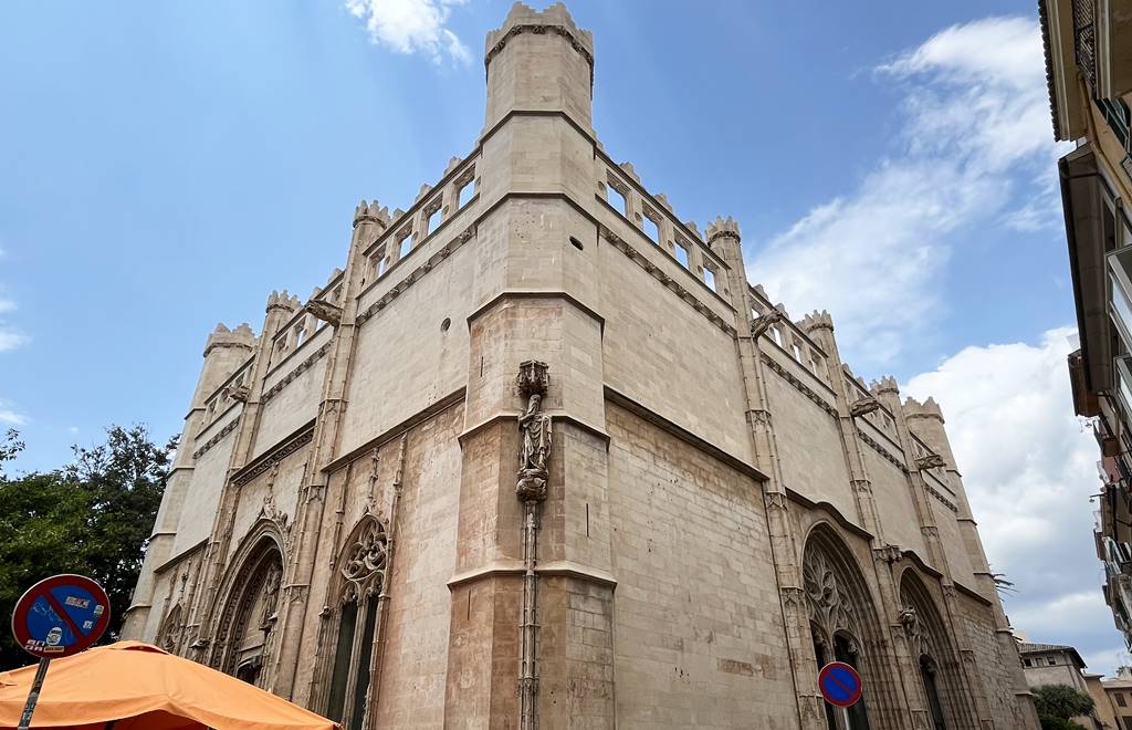 La Lonja (Lotja de la Seda) - Palma Old Town