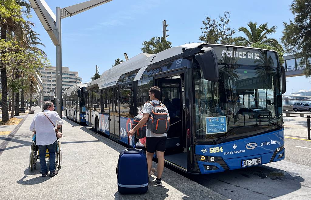 Port de Barcelona - Cruise bus