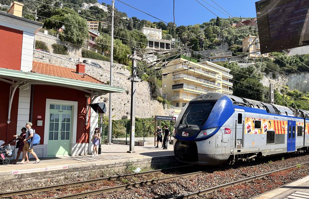 Villefranche sur Mer train station (Gare de Villefranche-sur-Mer)